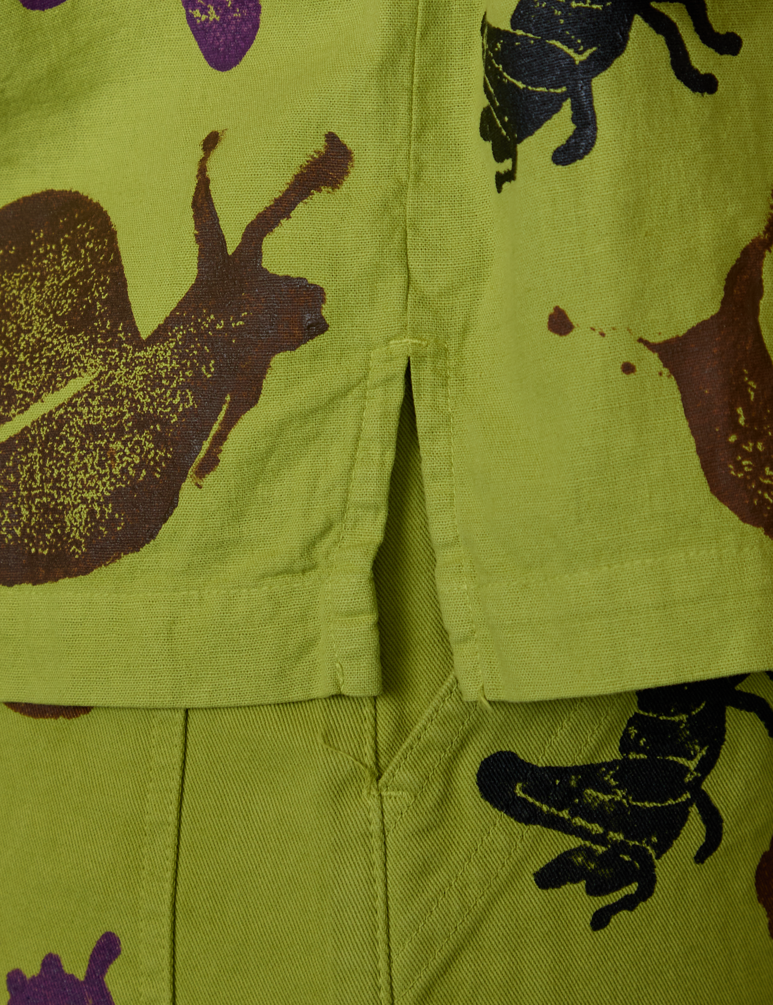 Paintstamped Pantry Button-Up - Big Bug