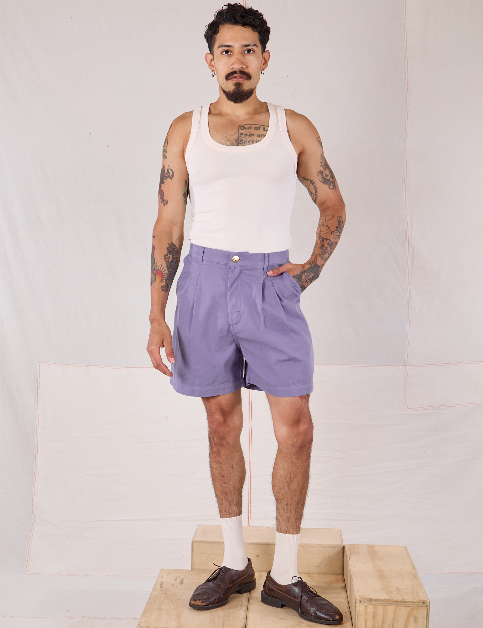 Jesse is 5’8” and wearing XS Trouser Shorts in Faded Grape
