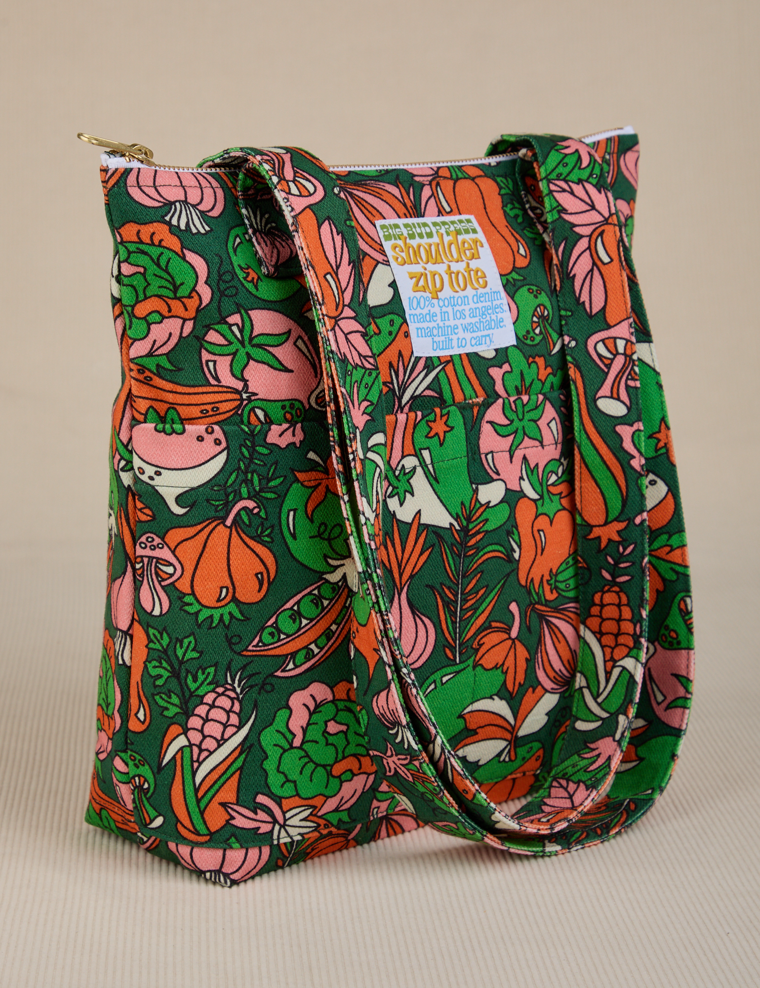 Kitchen Collection Printed Shoulder Zip Tote angled view
