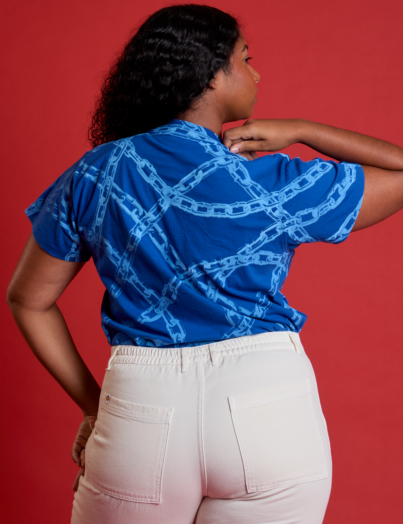 Chain Link Vintage Tee in Royal Blue back view on Meghna