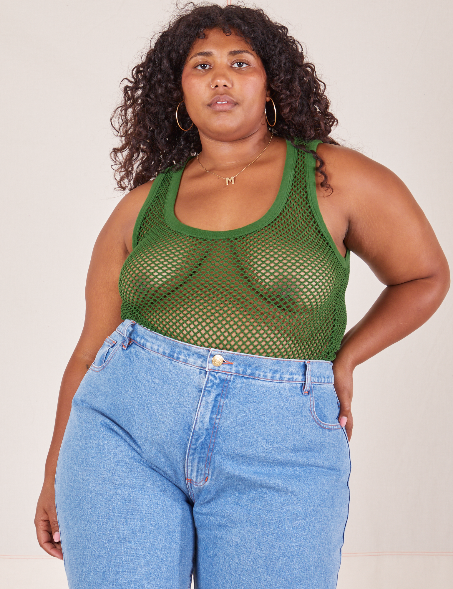 Morgan is 5&#39;5&quot; and wearing XL Mesh Tank Top in Lawn Green