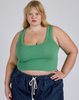 Juliet is 5’7” and wearing L Cropped Tank Top in Seafoam Green