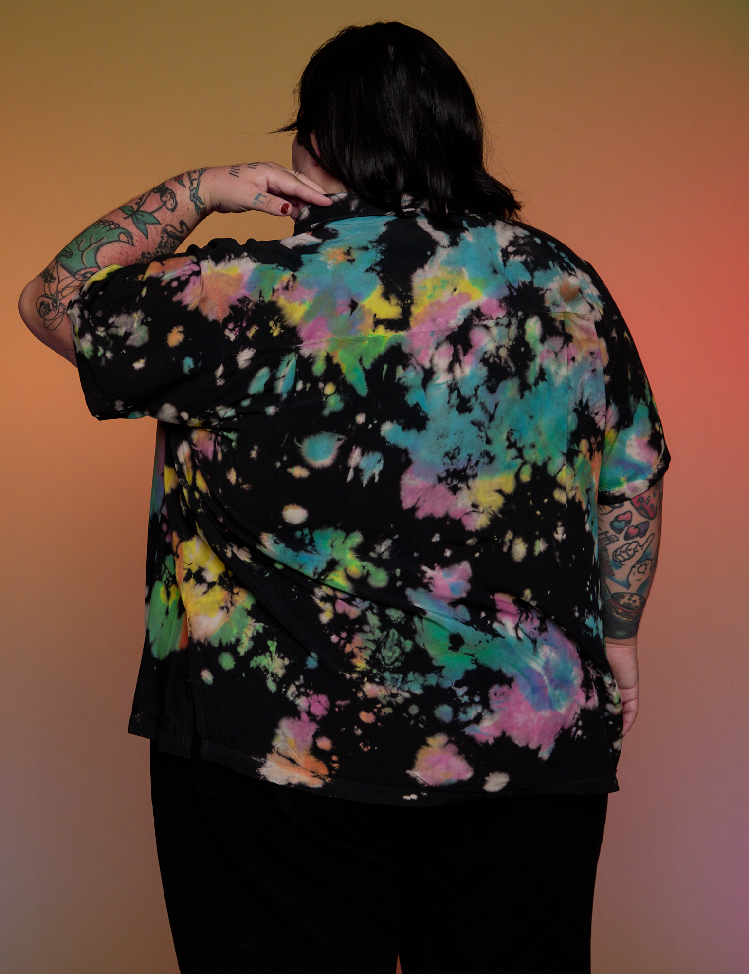 Pantry Button-Up in Rainbow Magic Waters back view on Sam