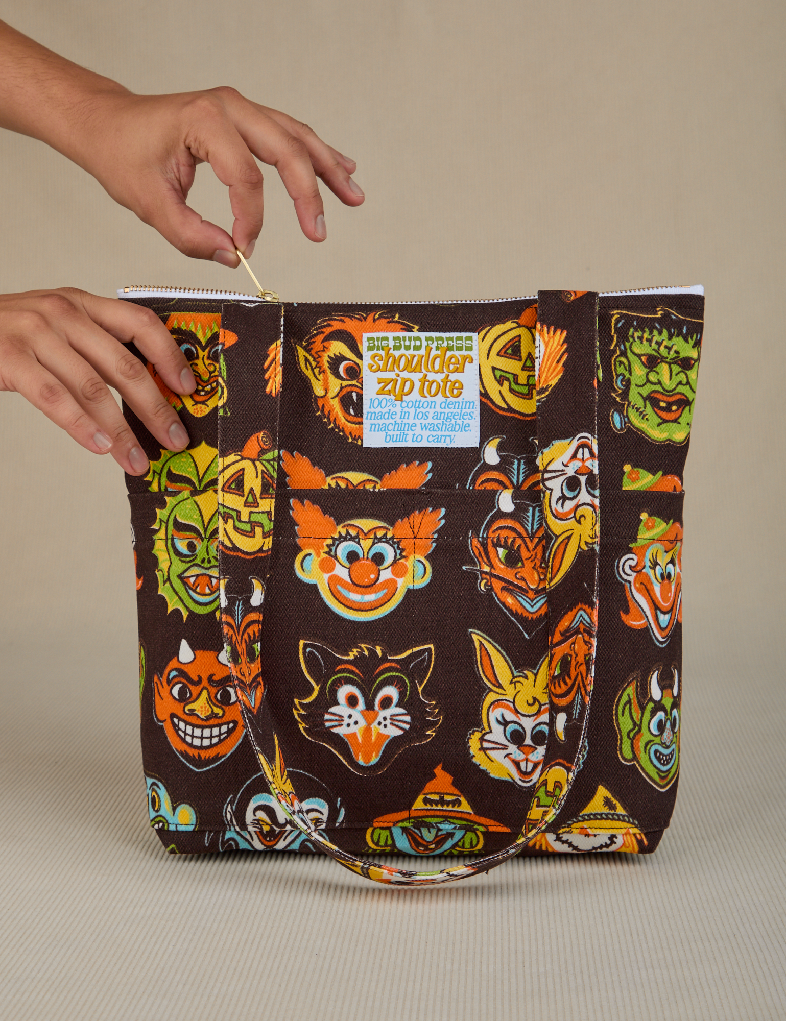 Halloween Masks Shoulder Zip Tote