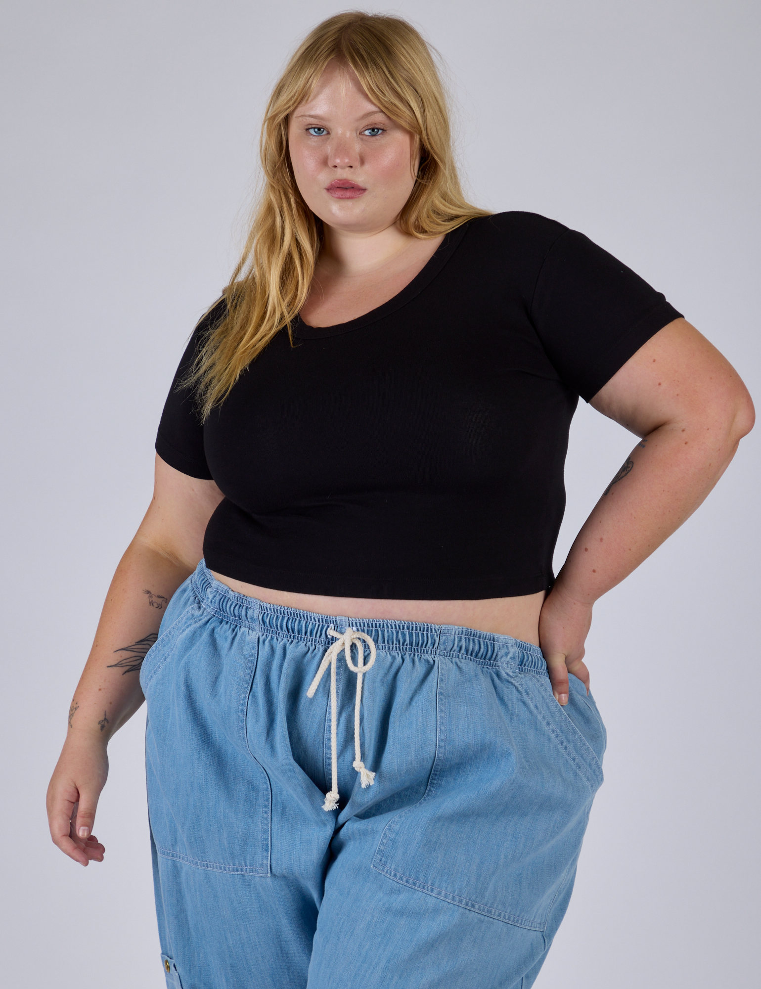 Cropped Baby Tee - Basic Black – BIG BUD PRESS