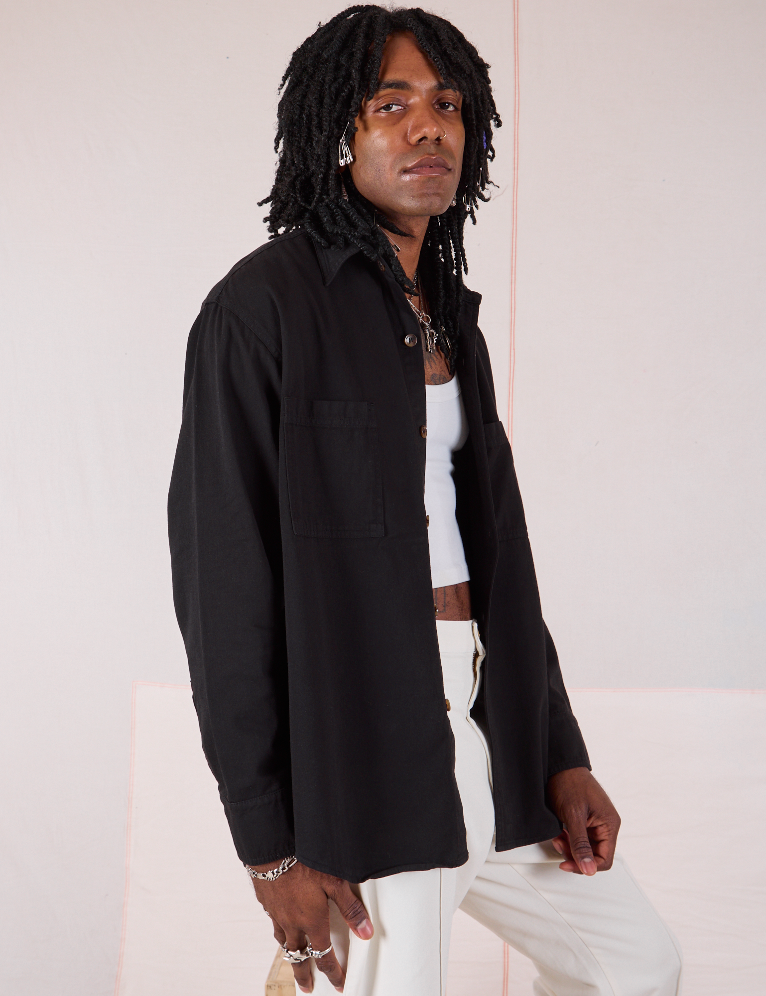 Twill Overshirt in Basic Black side view on Jerrod