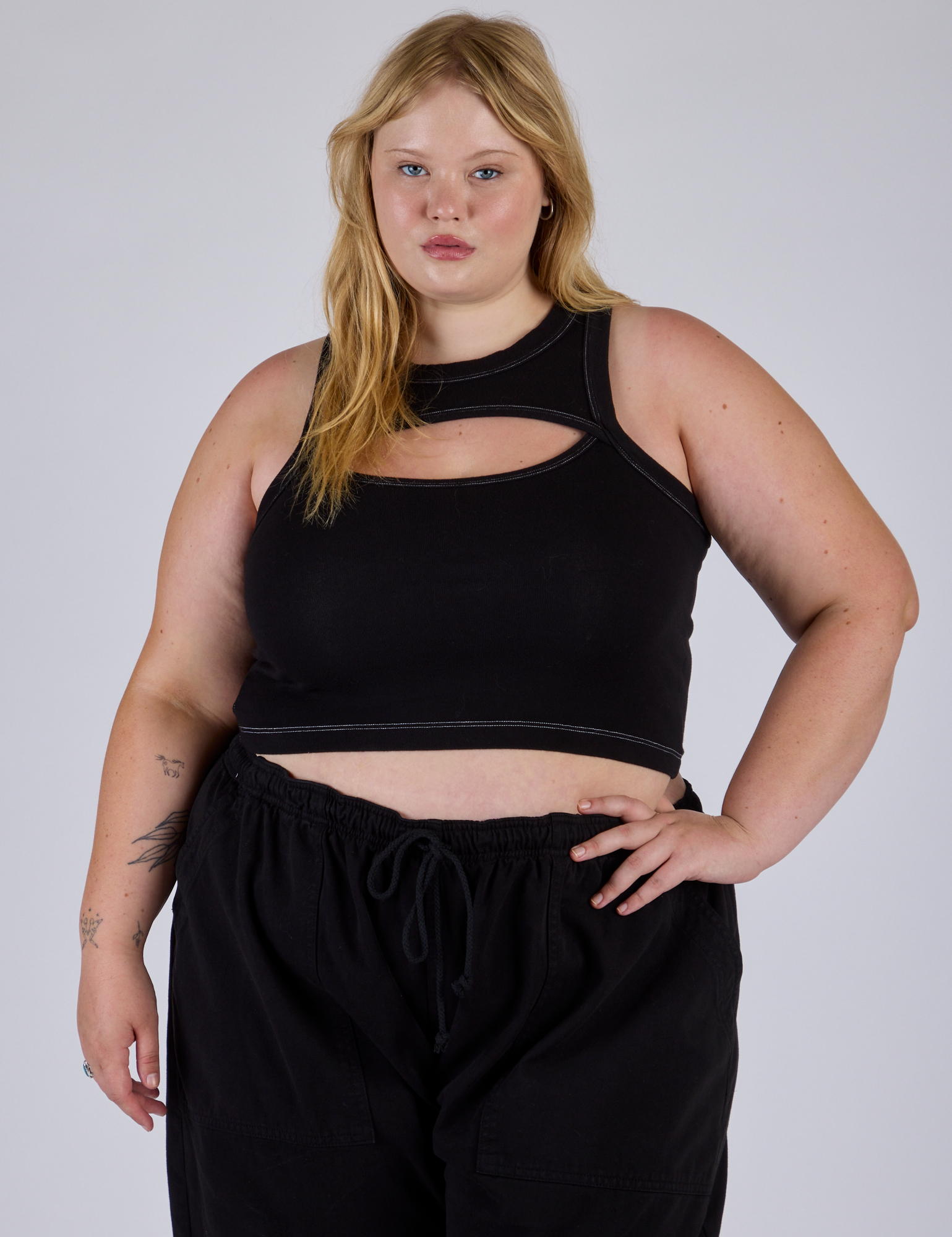 Porthole Tank - Basic Black