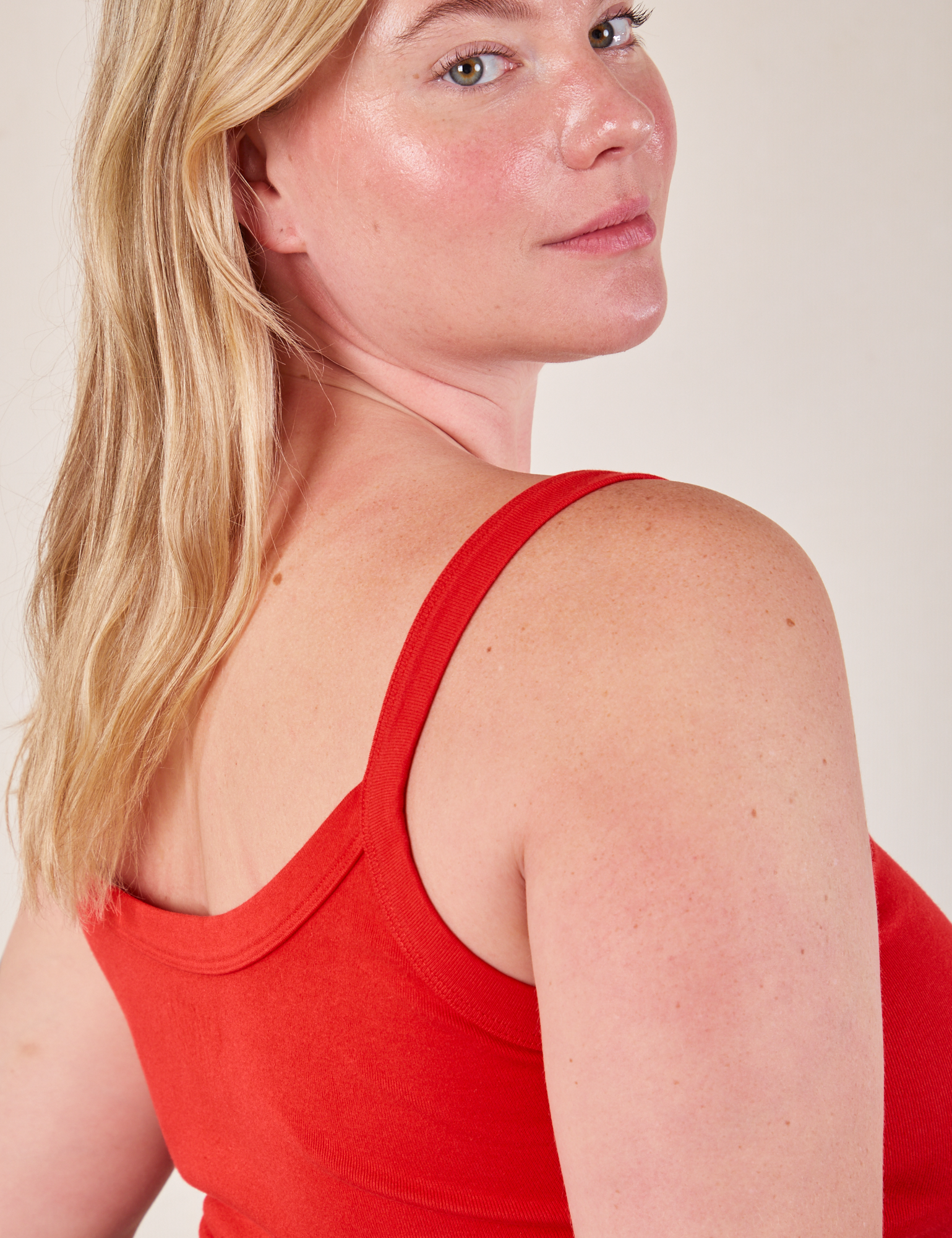 Cropped Cami in Mustang Red shoulder close up on Lish