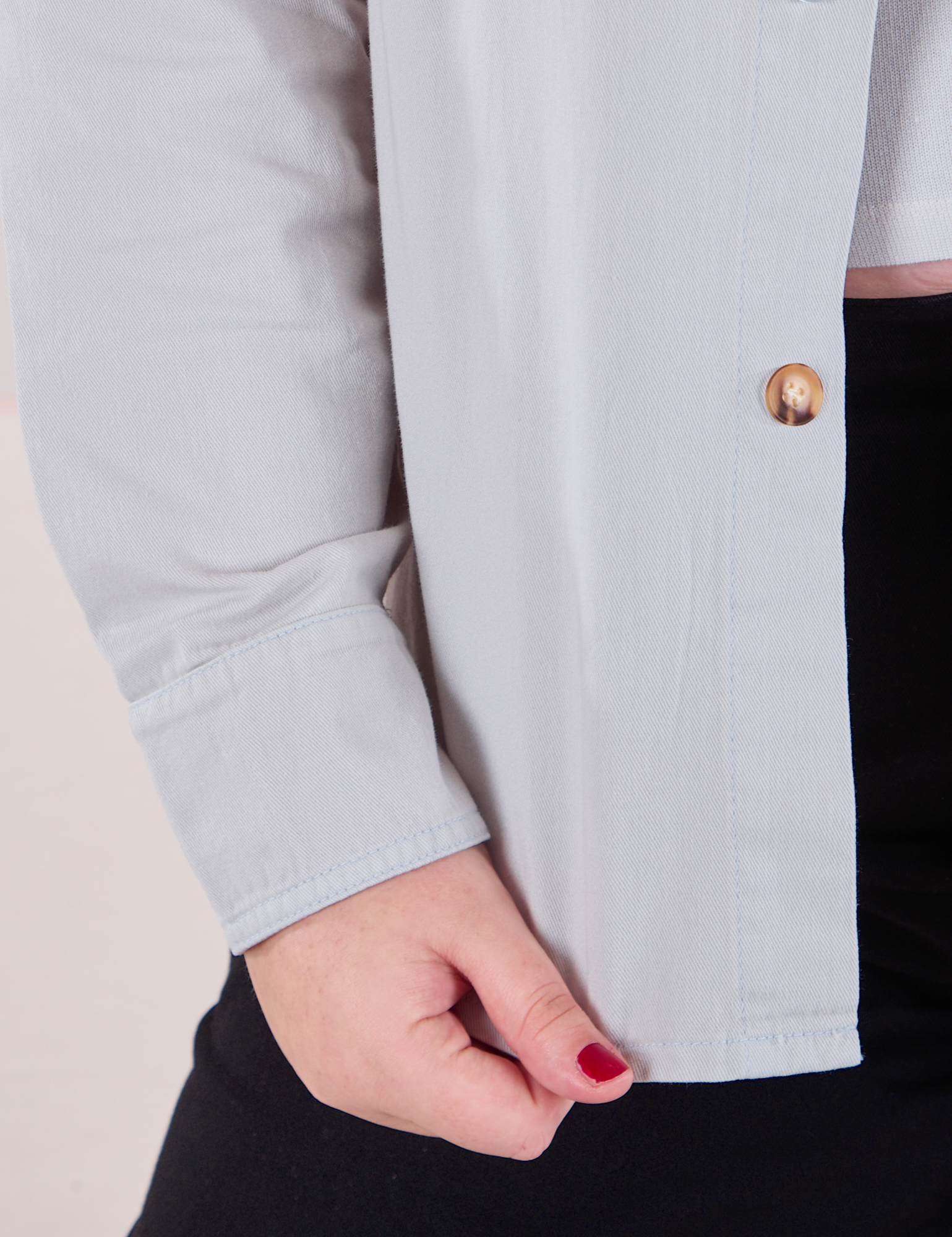 Cropped Overshirt in Stone White bottom front close up on Juliet