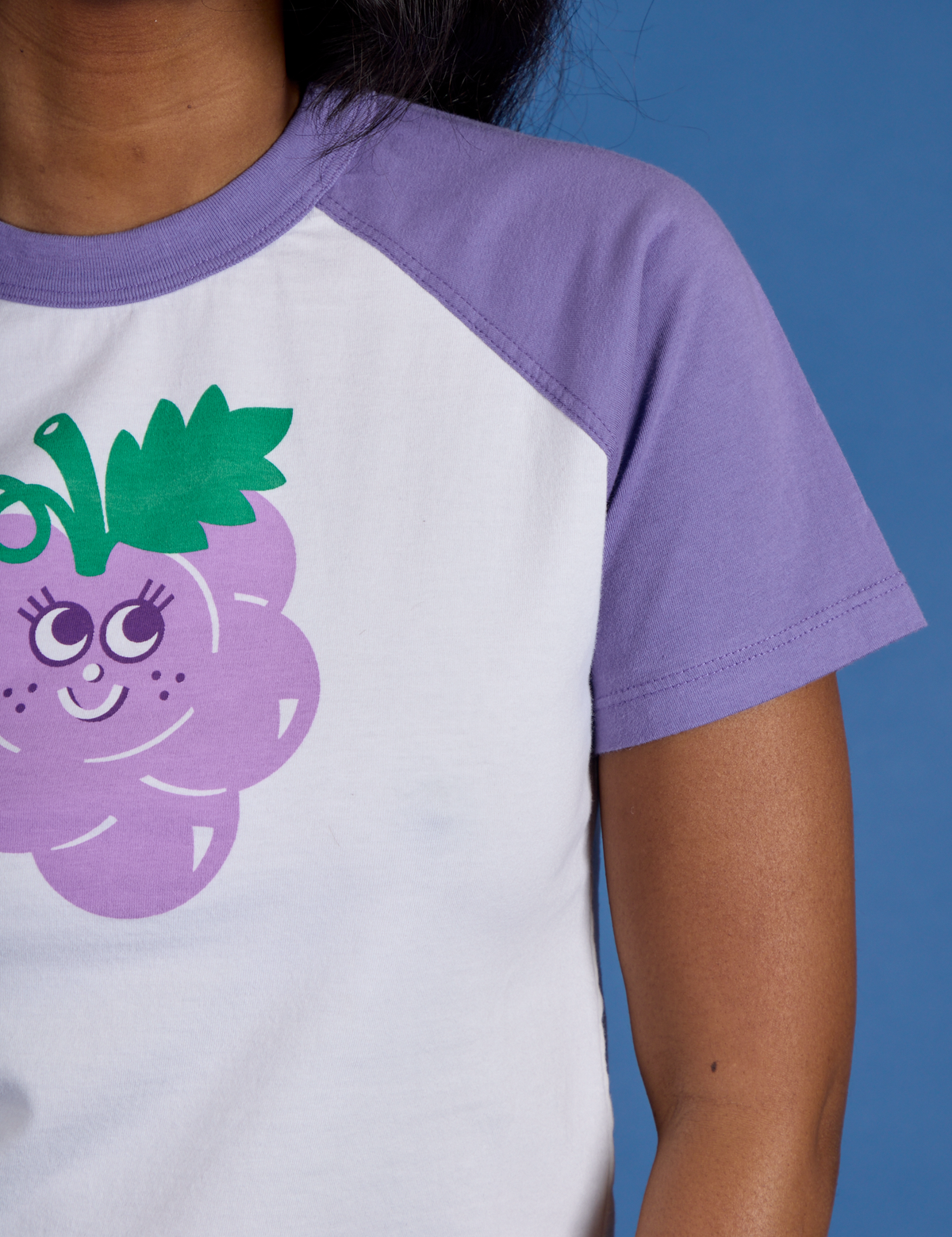 Produce Raglan Tee in Grape close up on Kandia