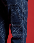 Mid-Rise Carpenter Jeans in Chain Link back leg close up on Alex