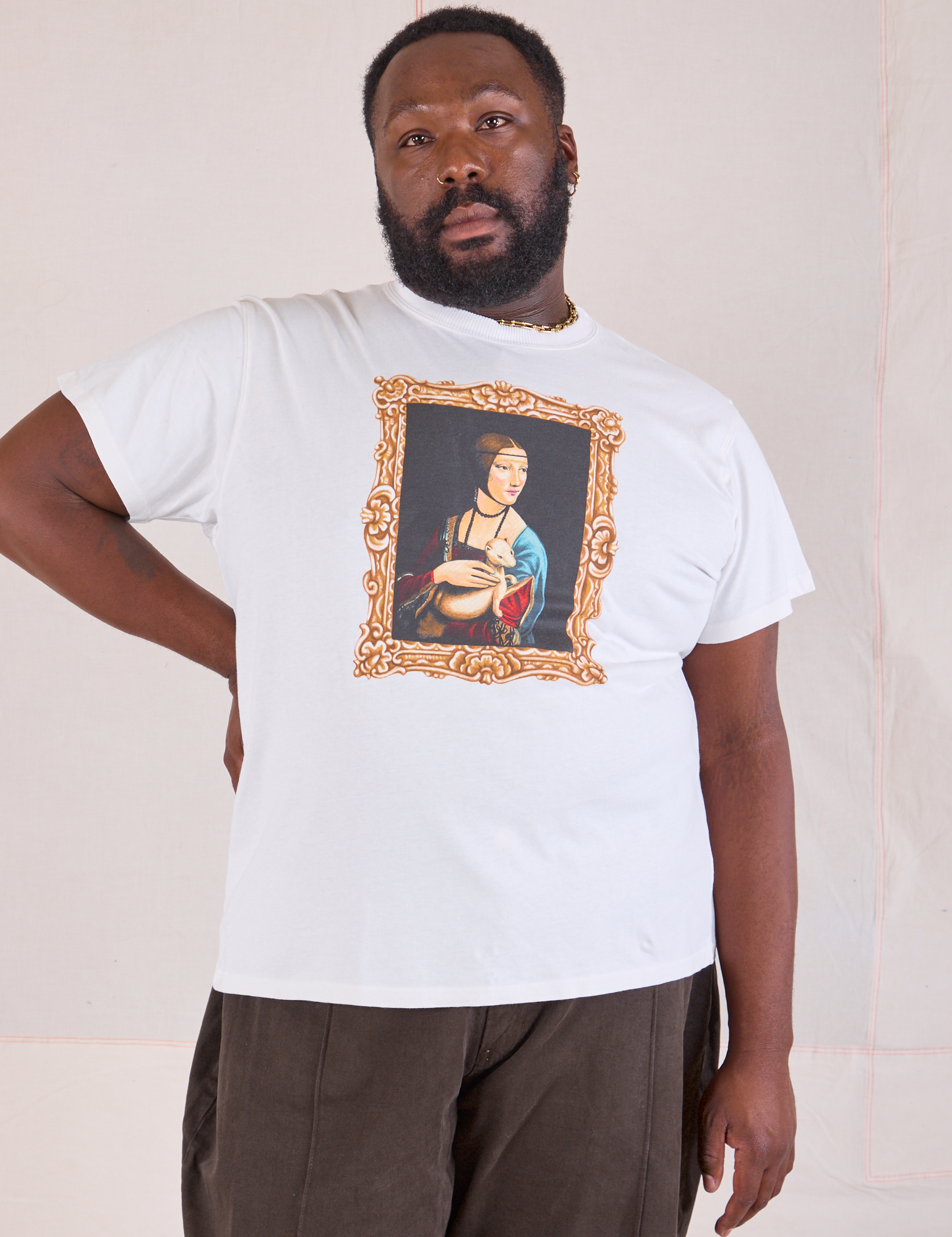 Elijah is 6&#39;4&quot; and wearing 2XL Masters Organic Tee in Lady With An Ermine