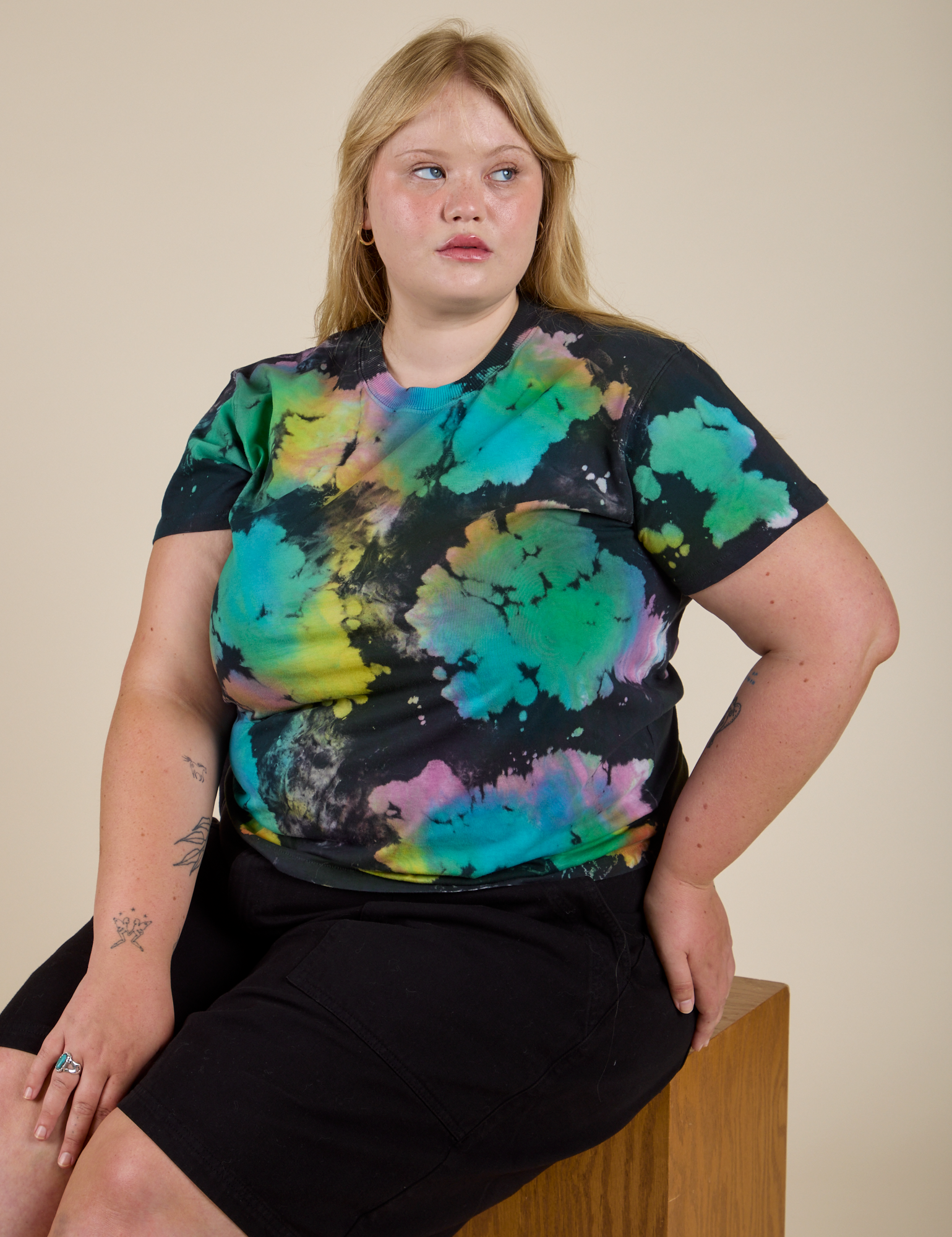 Magic Waters Vintage Tee - Rainbow