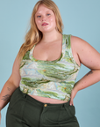 Juliet is 5'7" and wearing L Cropped Tank Top in Ocean and Sky