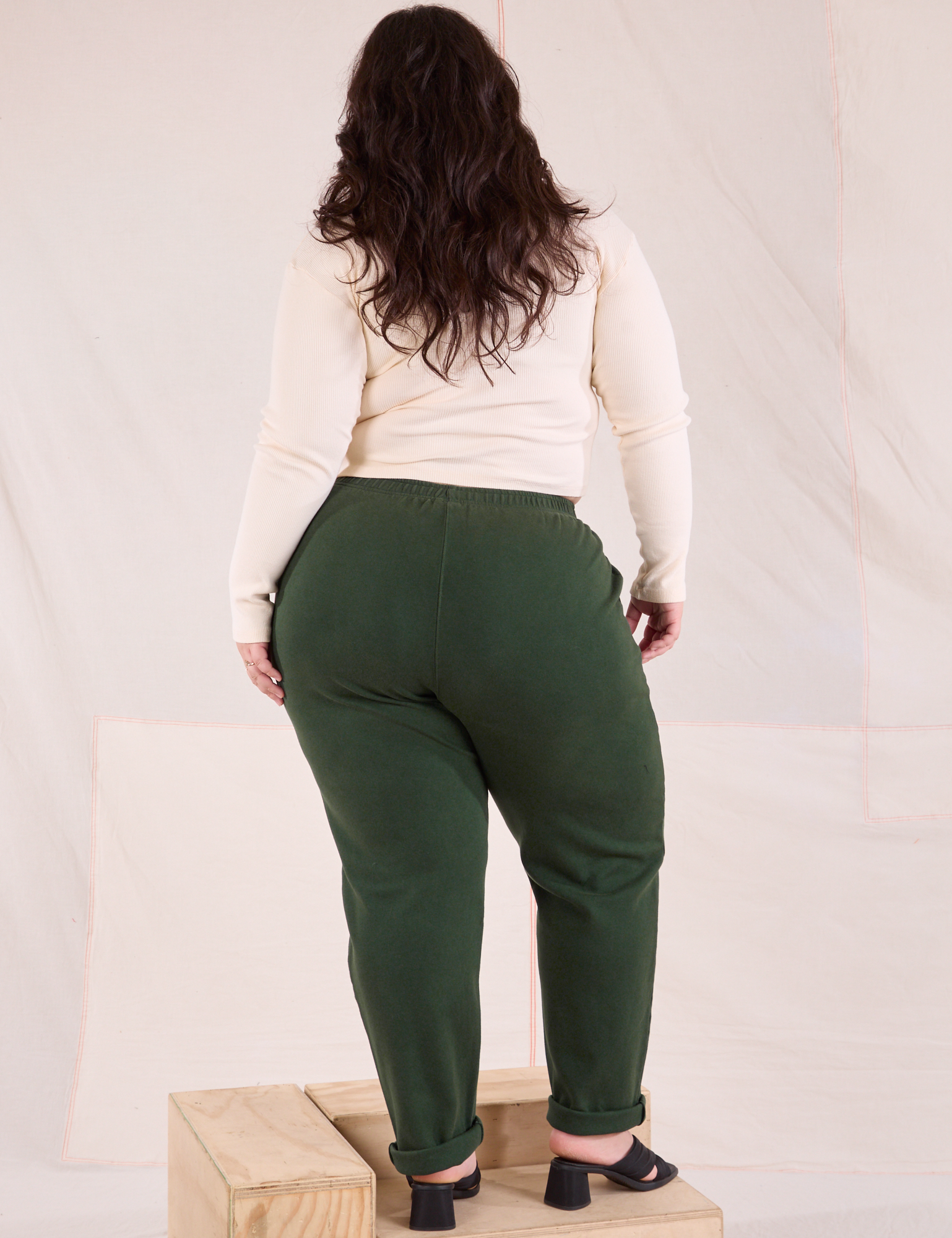 Easy Pants in Swamp Green back view on Ashley