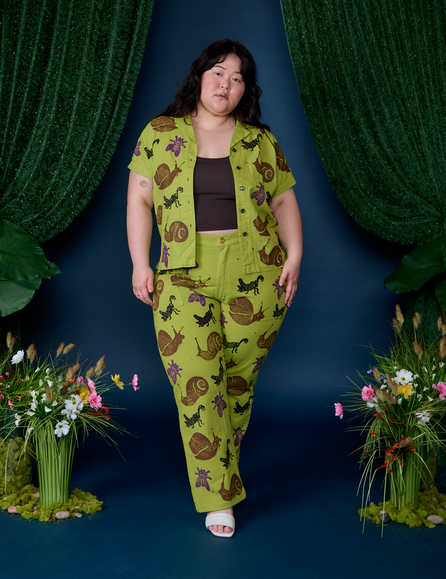 Paintstamped Pantry Button-Up - Big Bug