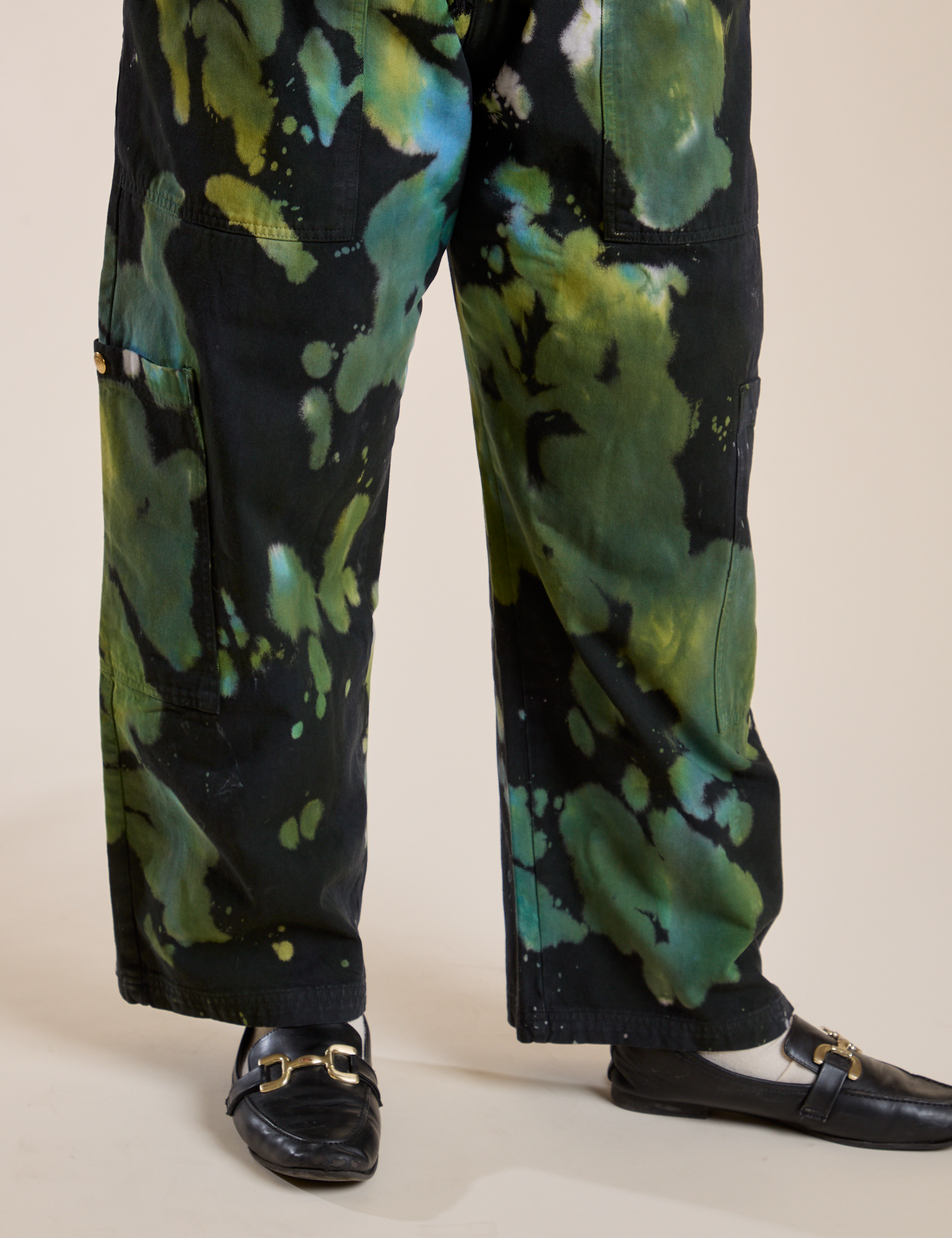 Magic Waters Drop Pocket Pants in Green Pool pant leg close up on Demi