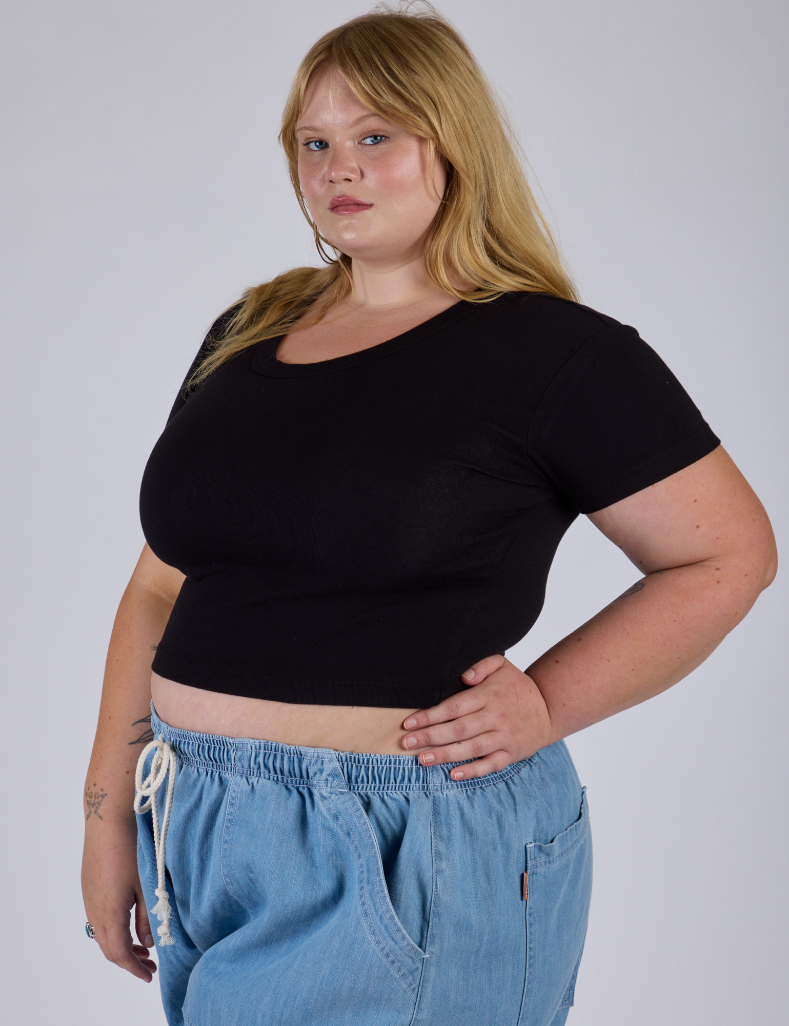 Cropped Baby Tee - Basic Black