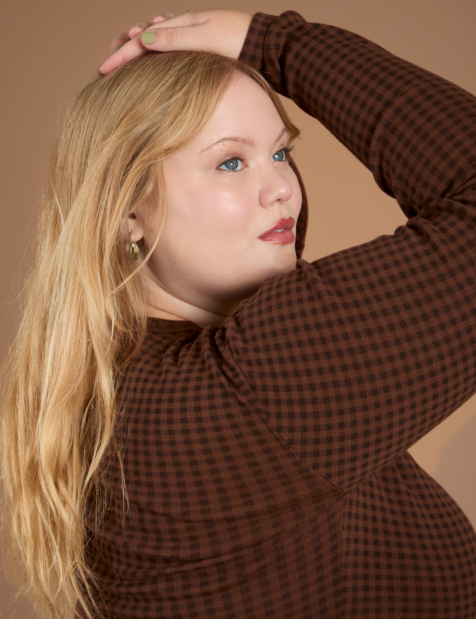 Close up of Long Sleeve Baby Tee in Fudgesicle Brown shoulder on Juliet