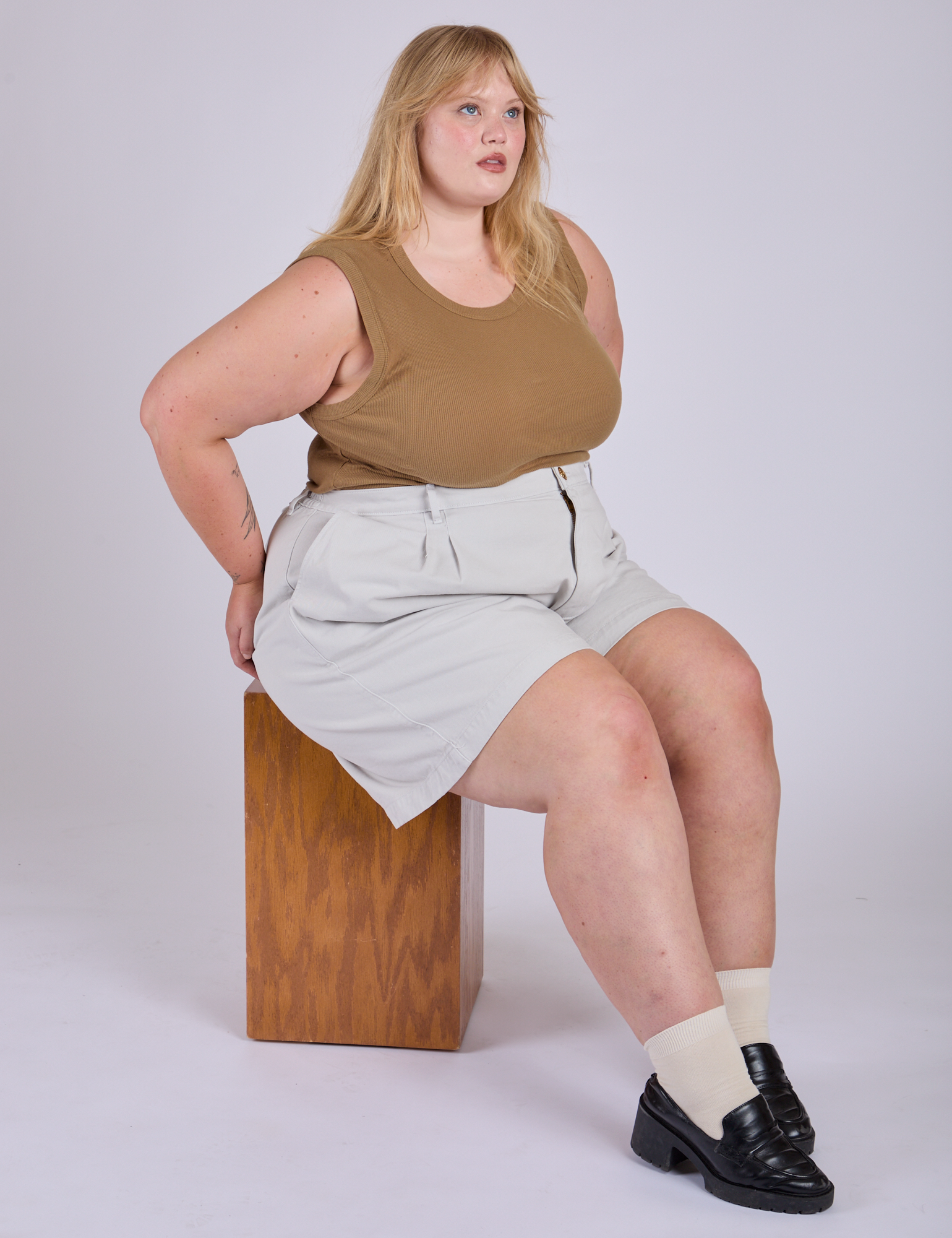 Pleated Trouser Shorts in Dishwater White and Muscle Tee in Desert Brown on Juliet