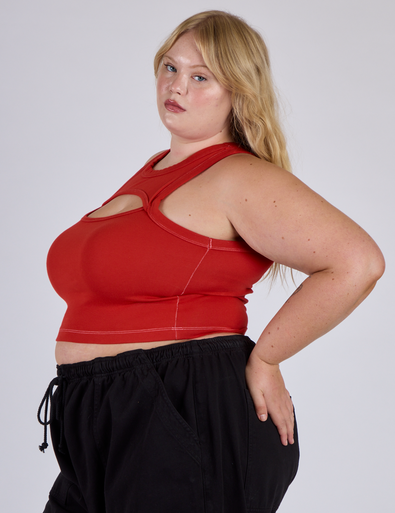 Side View of Juliet in the Mustang Red Porthole Tank