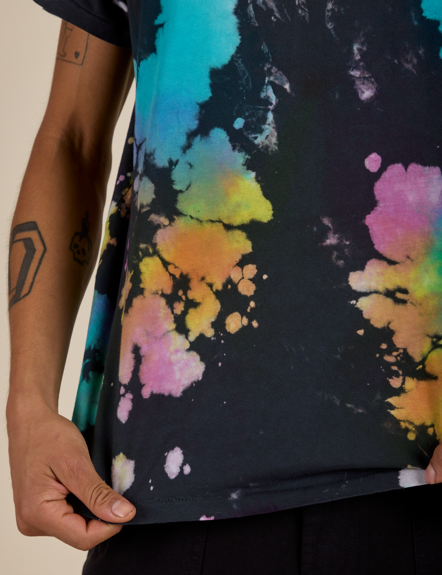 Magic Waters Vintage Tee - Rainbow