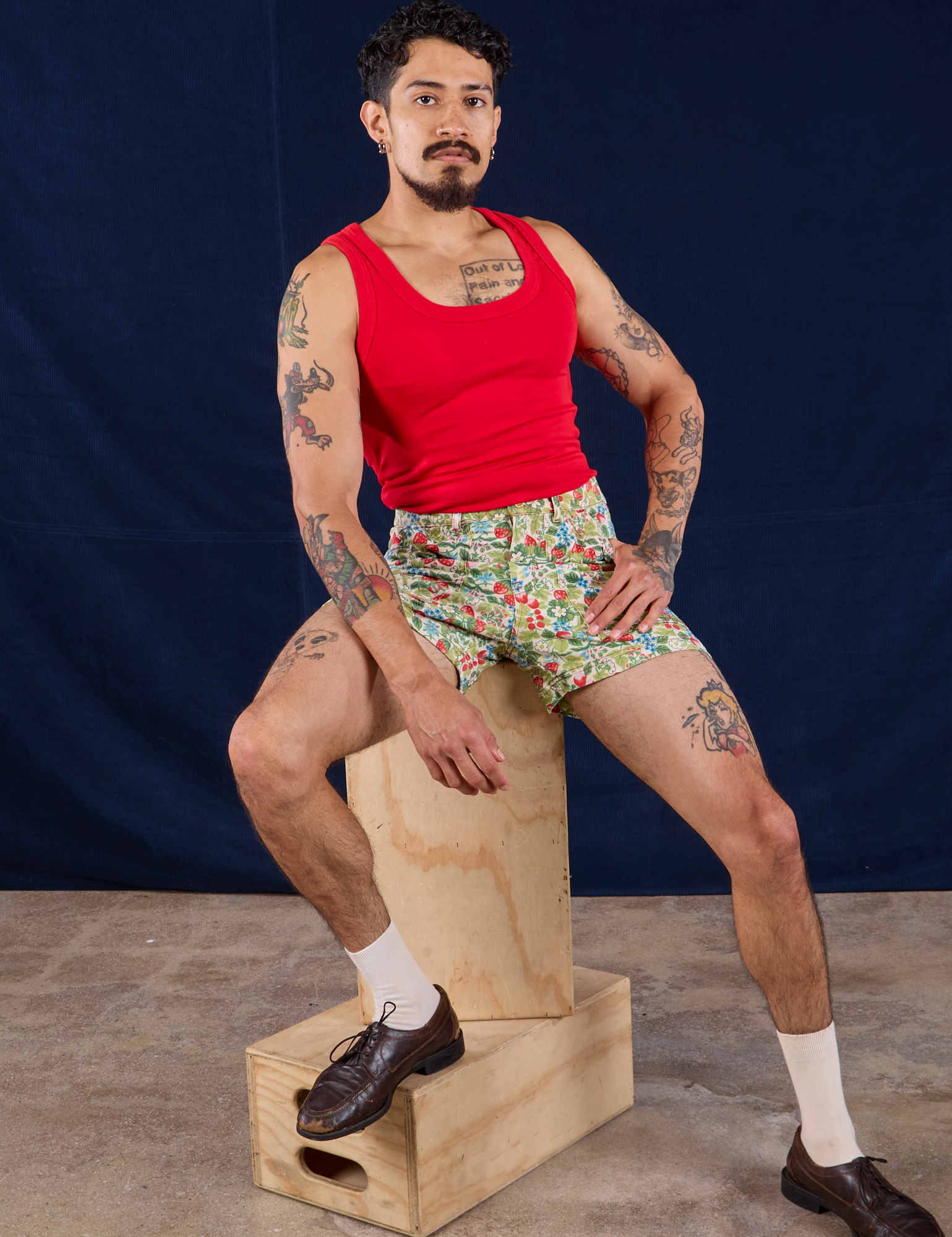 Work Shorts in Off-White Strawberry and mustang red Tank Top worn by Jesse
