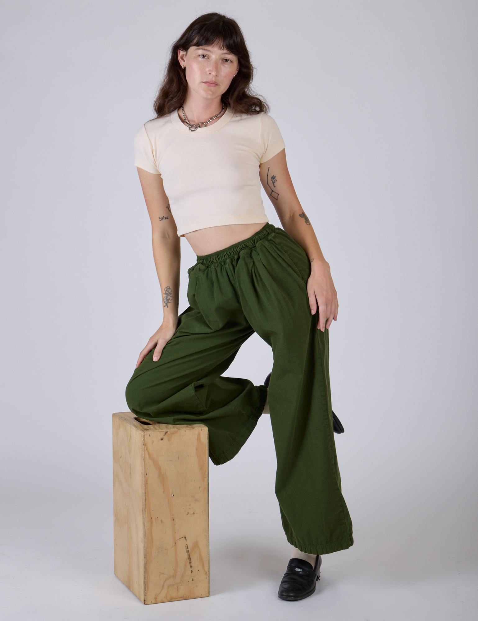 Pleated Pull-On Pants - Evergreen