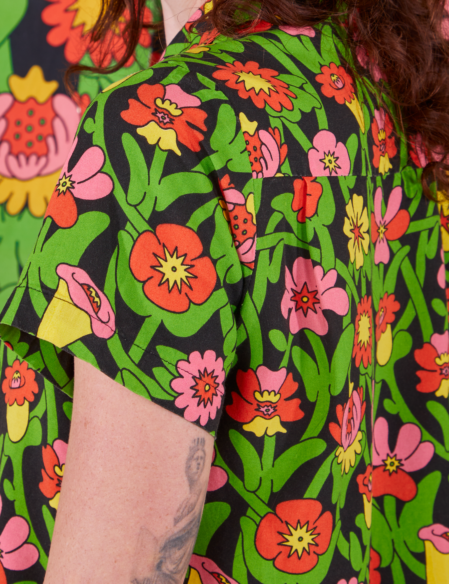 Flower Tangle Pantry Button-Up sleeve side close up on Alex