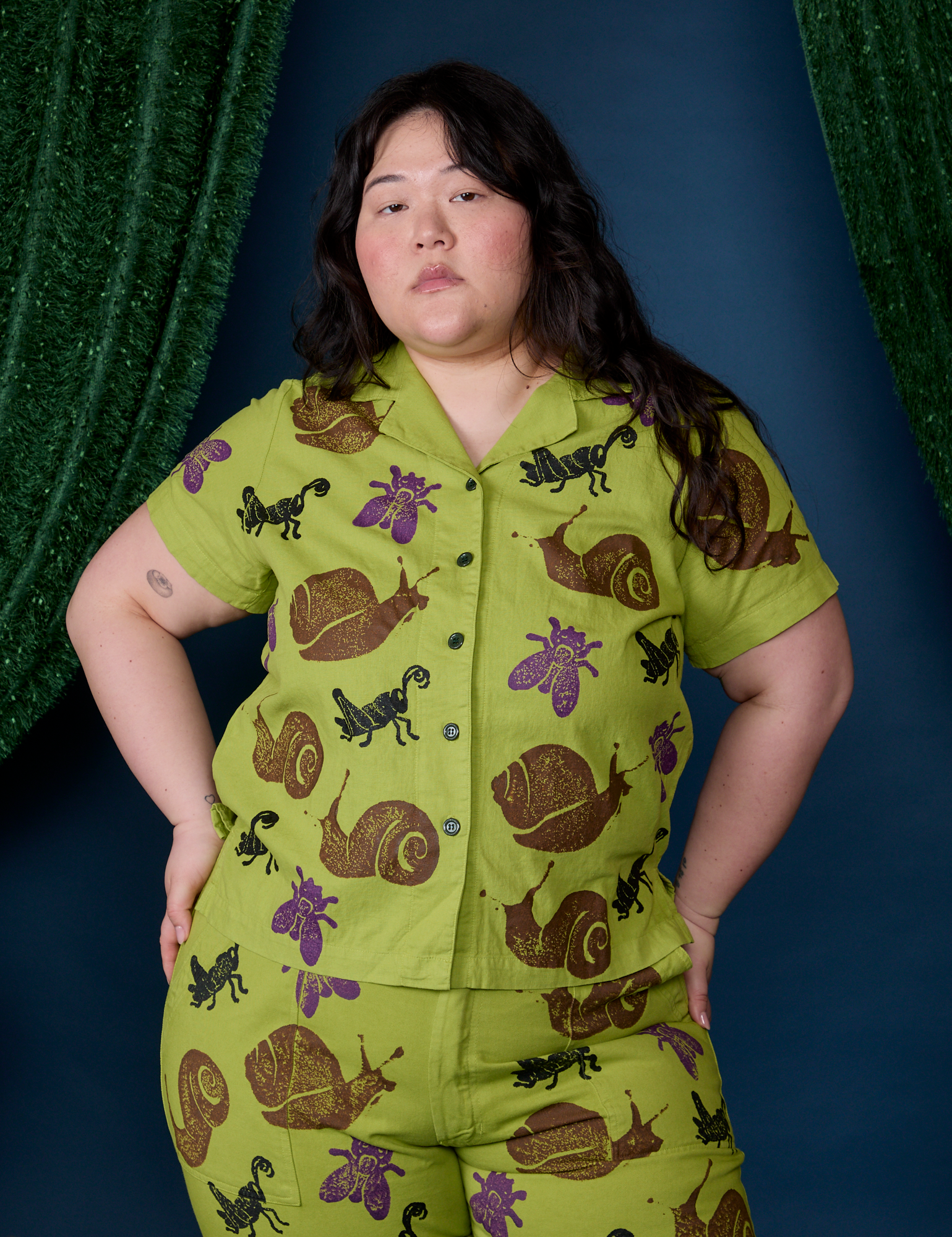 Paintstamped Pantry Button-Up - Big Bug