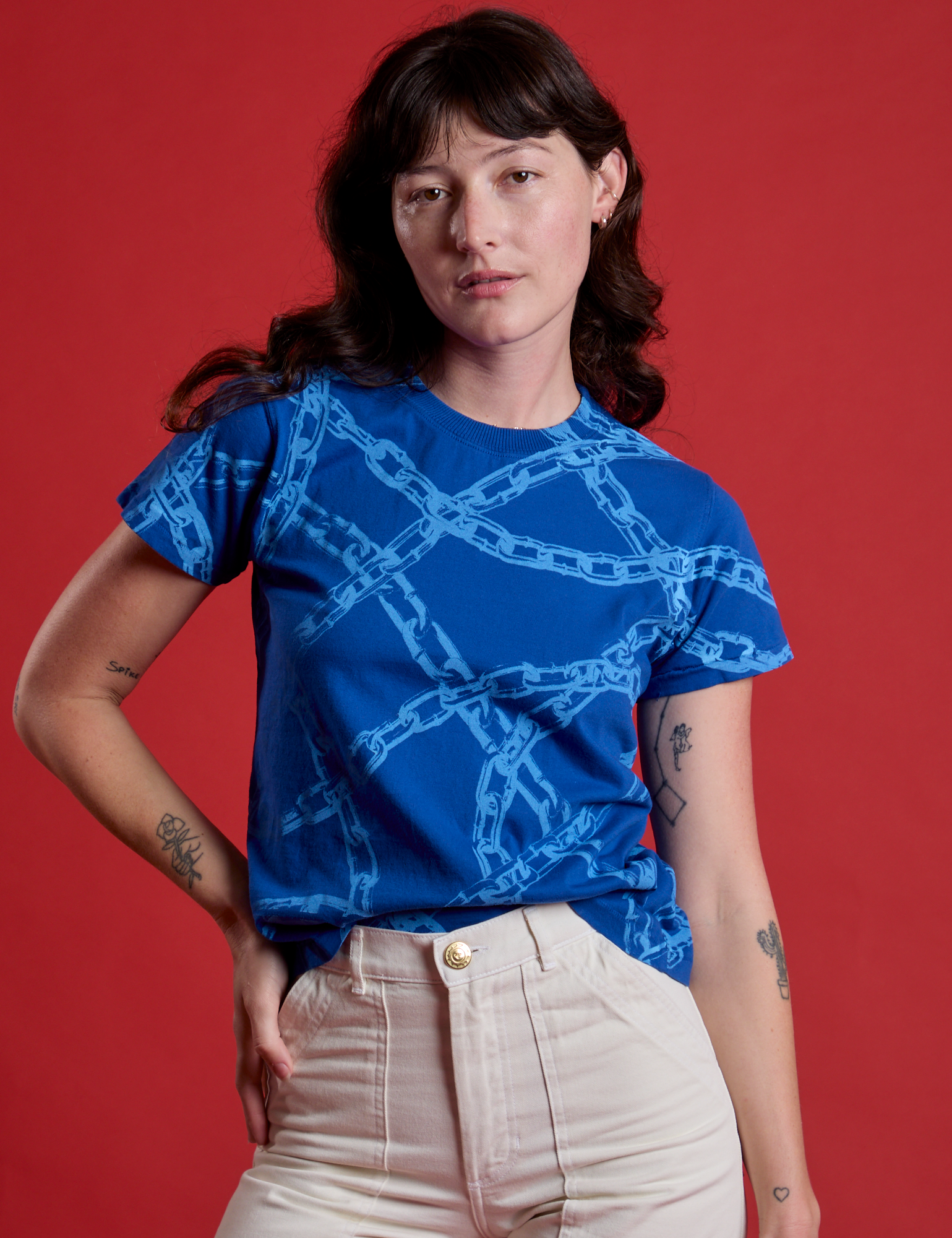 Chain Link Vintage Tee in Royal Blue on Alex