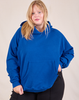 Juliet is 5'7" and wearing L Oversized Hoodie in Royal Blue