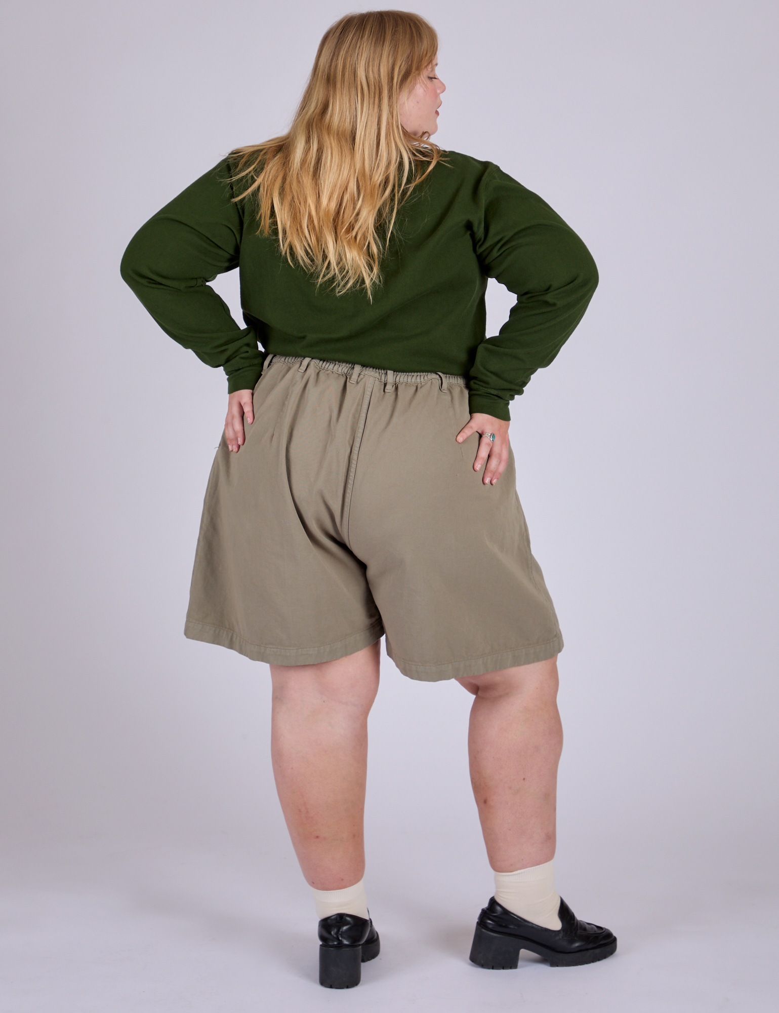 Pleated Trouser Shorts in Khaki Grey back view on Juliet
