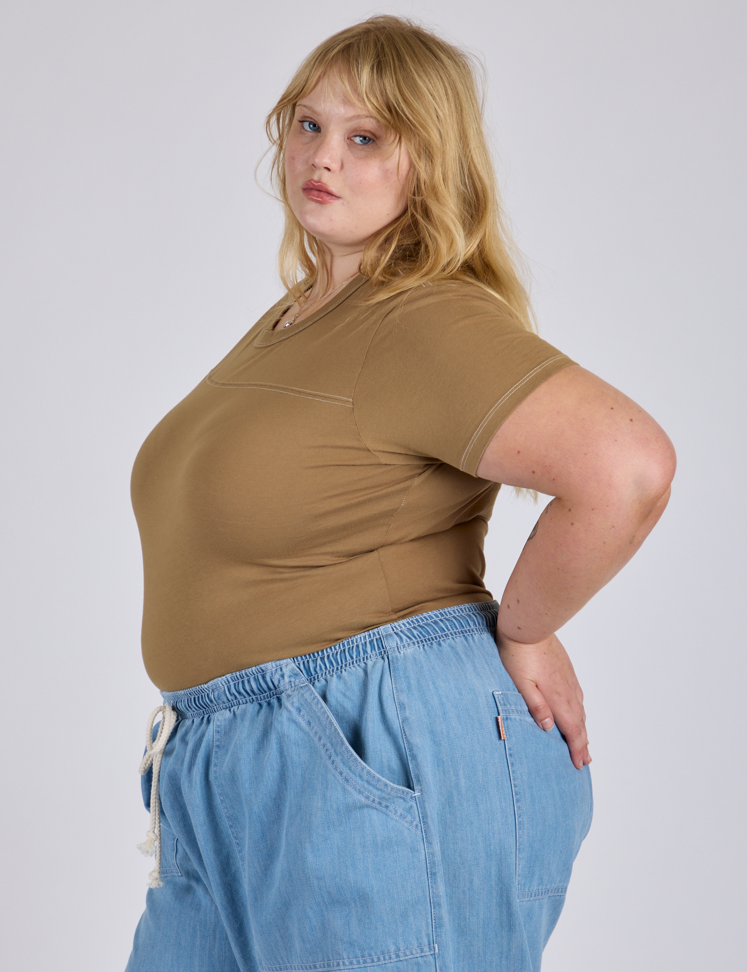 Jr. Varsity Tee in Desert Brown side view on Juliet