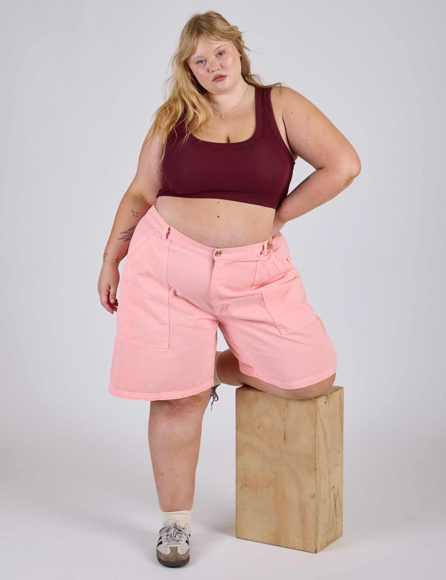 Longline Work Shorts in Baby Pink and Mini Tank in Red Wine on Juliet