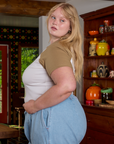 Short Sleeve Raglan Tee in Garlic side view on Juliet