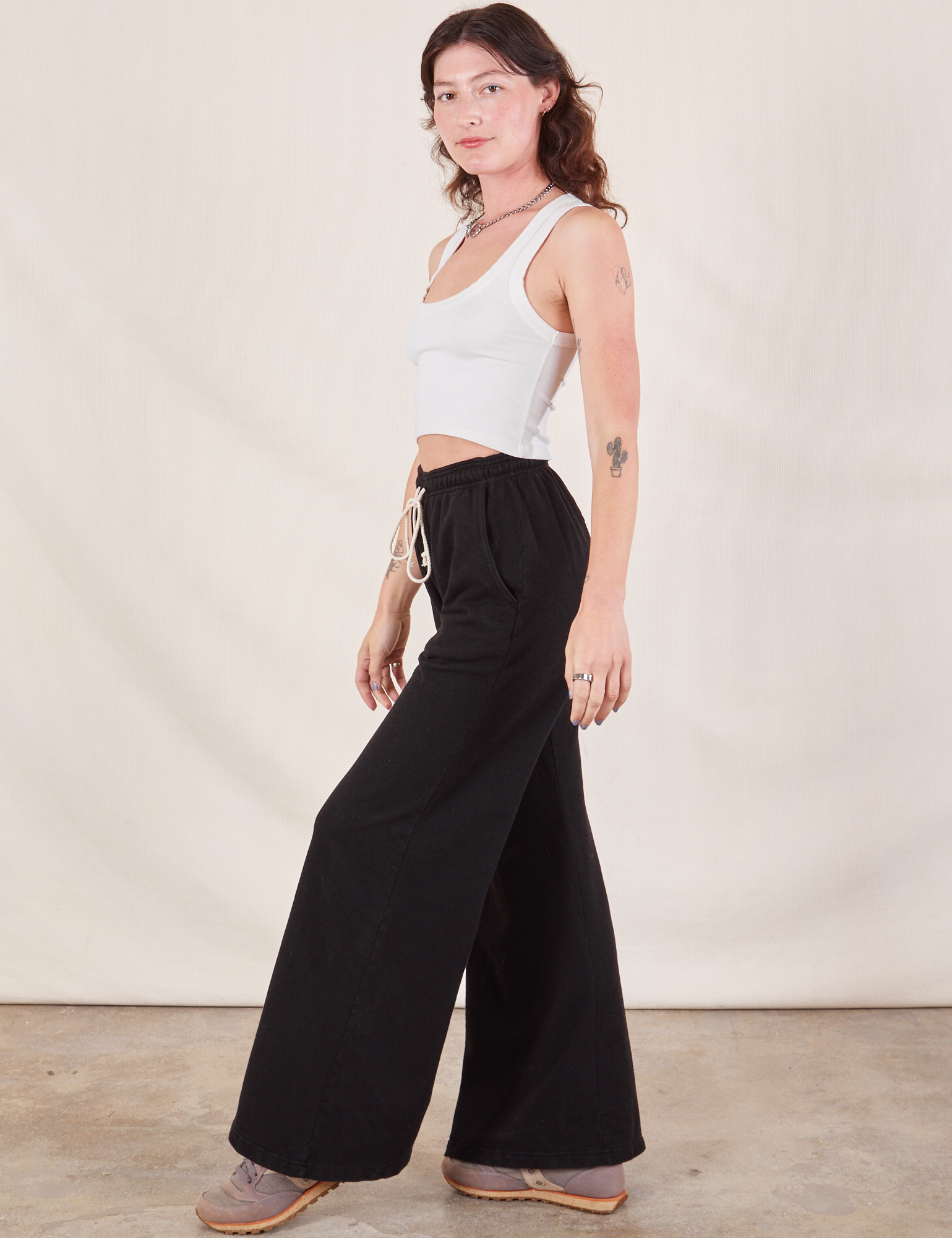 Wide Leg Sweat Pants in Basic Black side view on Alex