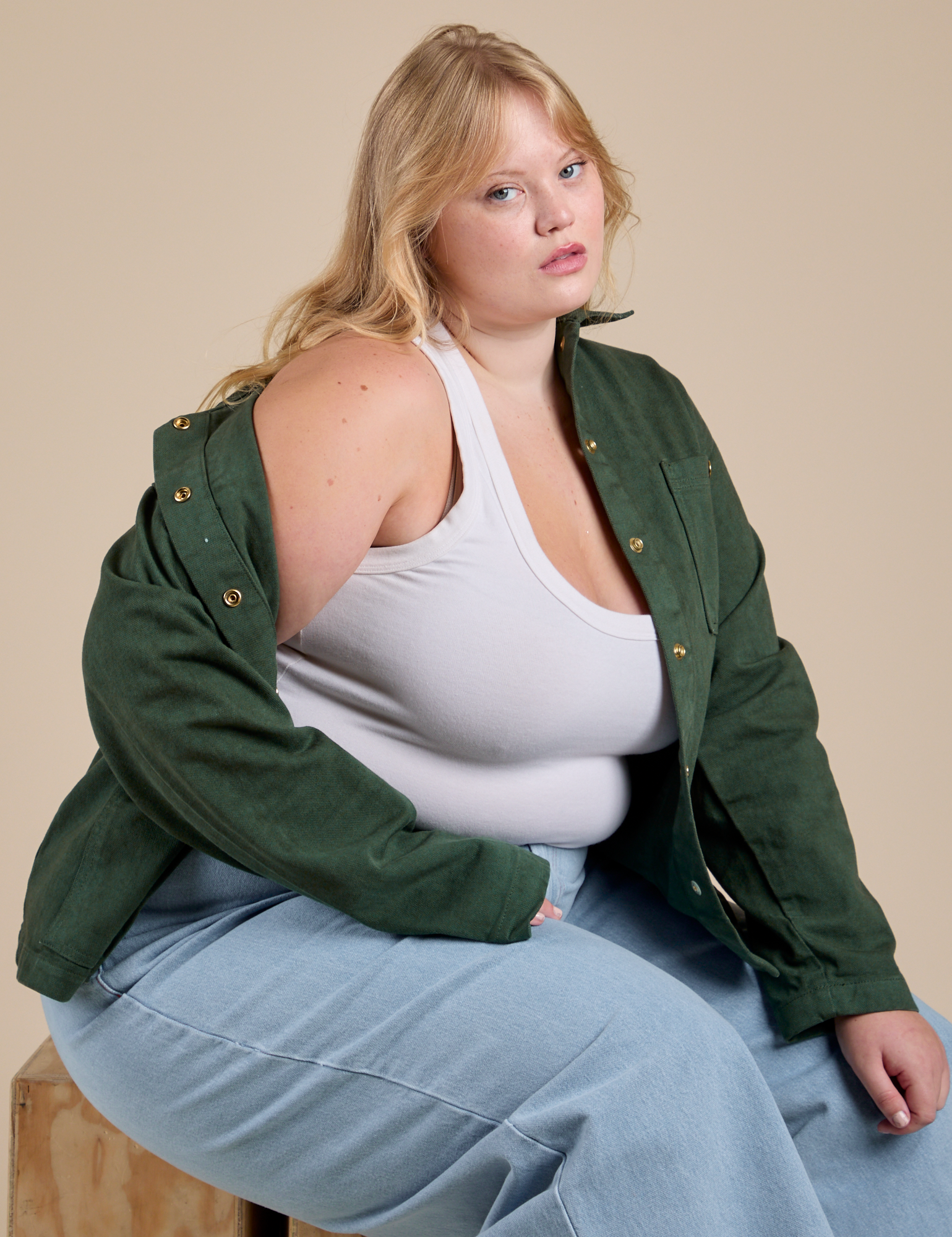 Denim Work Jacket in Swamp Green worn by Juliet