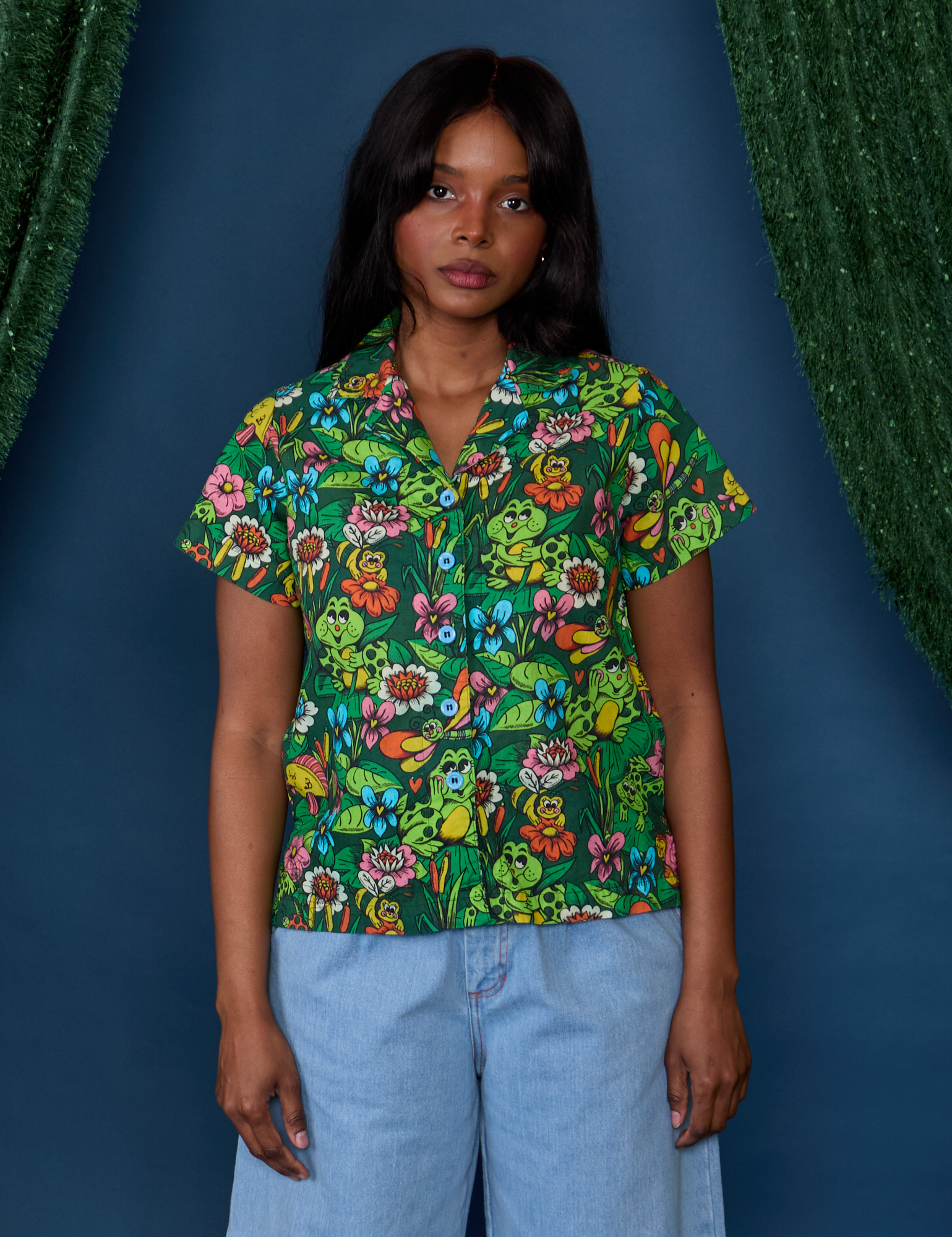 Pond Party Pantry Button-Up