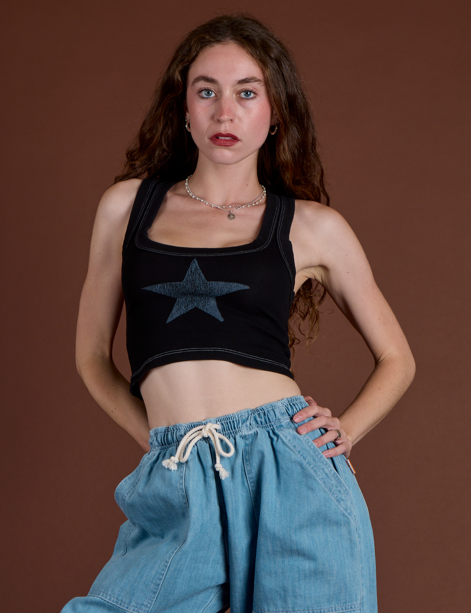 Icon Cropped Tank - Black Star