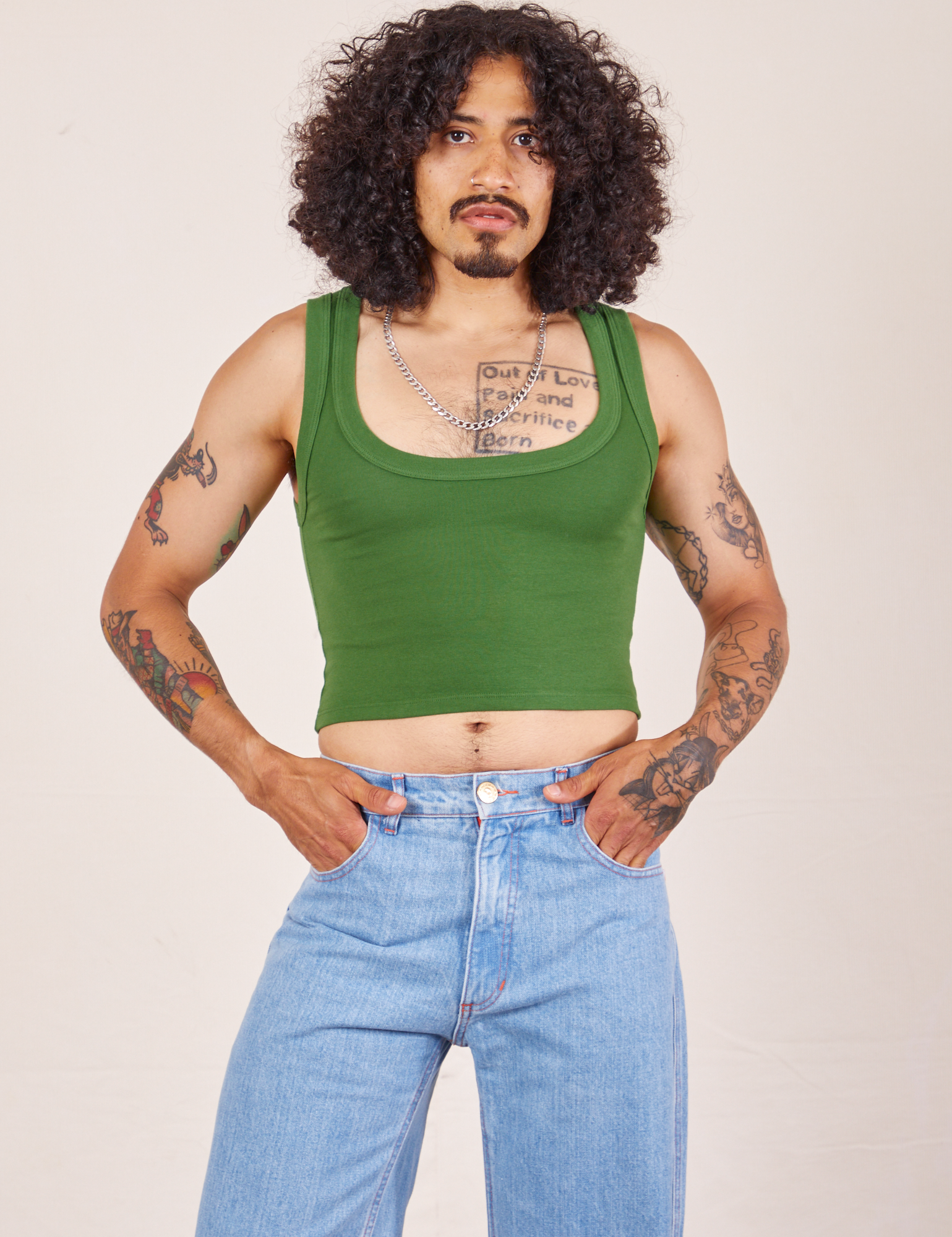 Jesse is 5&#39;8&quot; and wearing XS Cropped Tank Top in Lawn Green