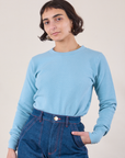 Soraya is 5'3" and wearing P Honeycomb Thermal in Baby Blue