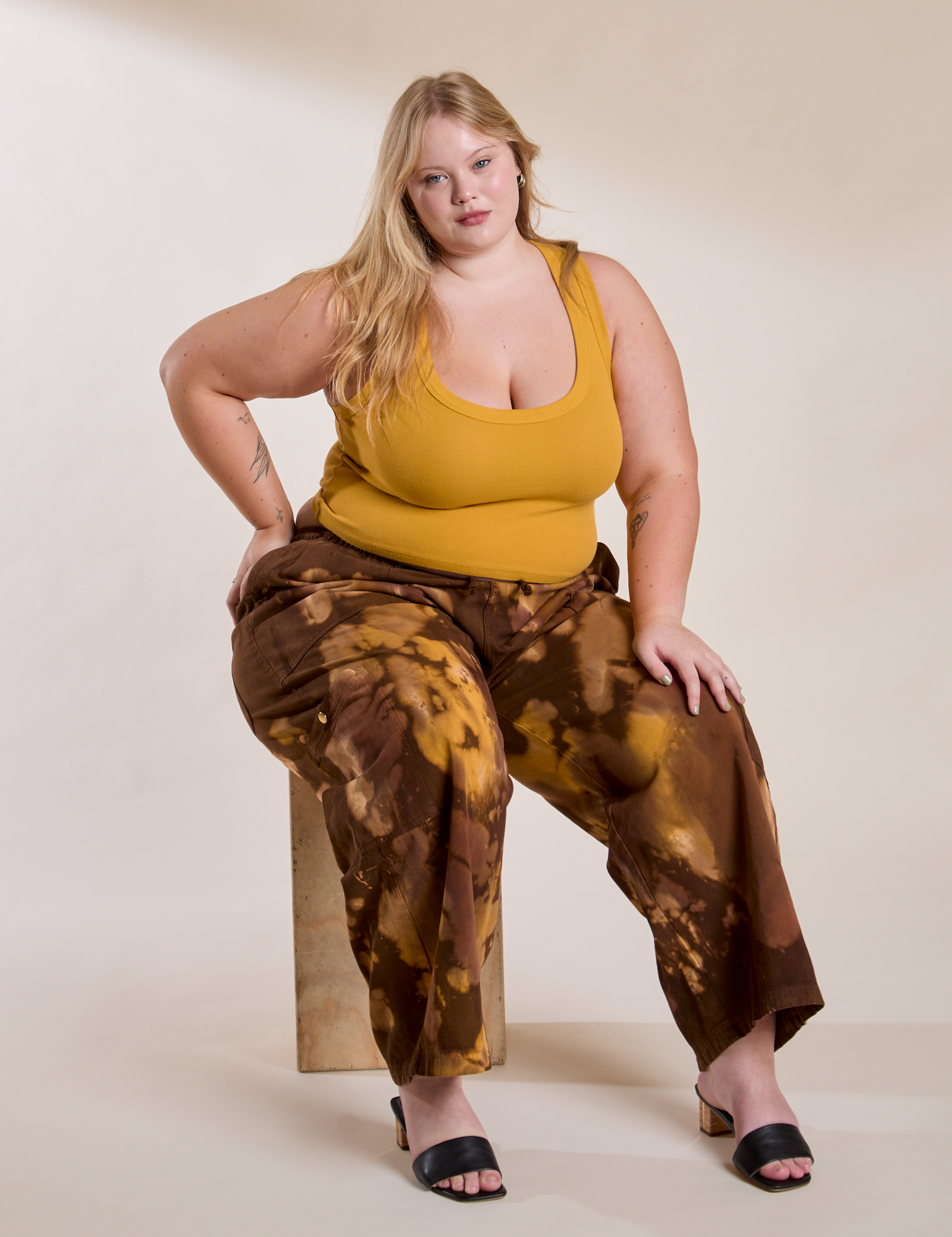 Magic Waters Drop Pocket Pants in Honey Brown and Cropped Tank in Mustard Yellow worn by Juliet