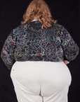 Back view of California Light Weight Crew in Wavy Dye and vintage off-white Western Pants on Catie