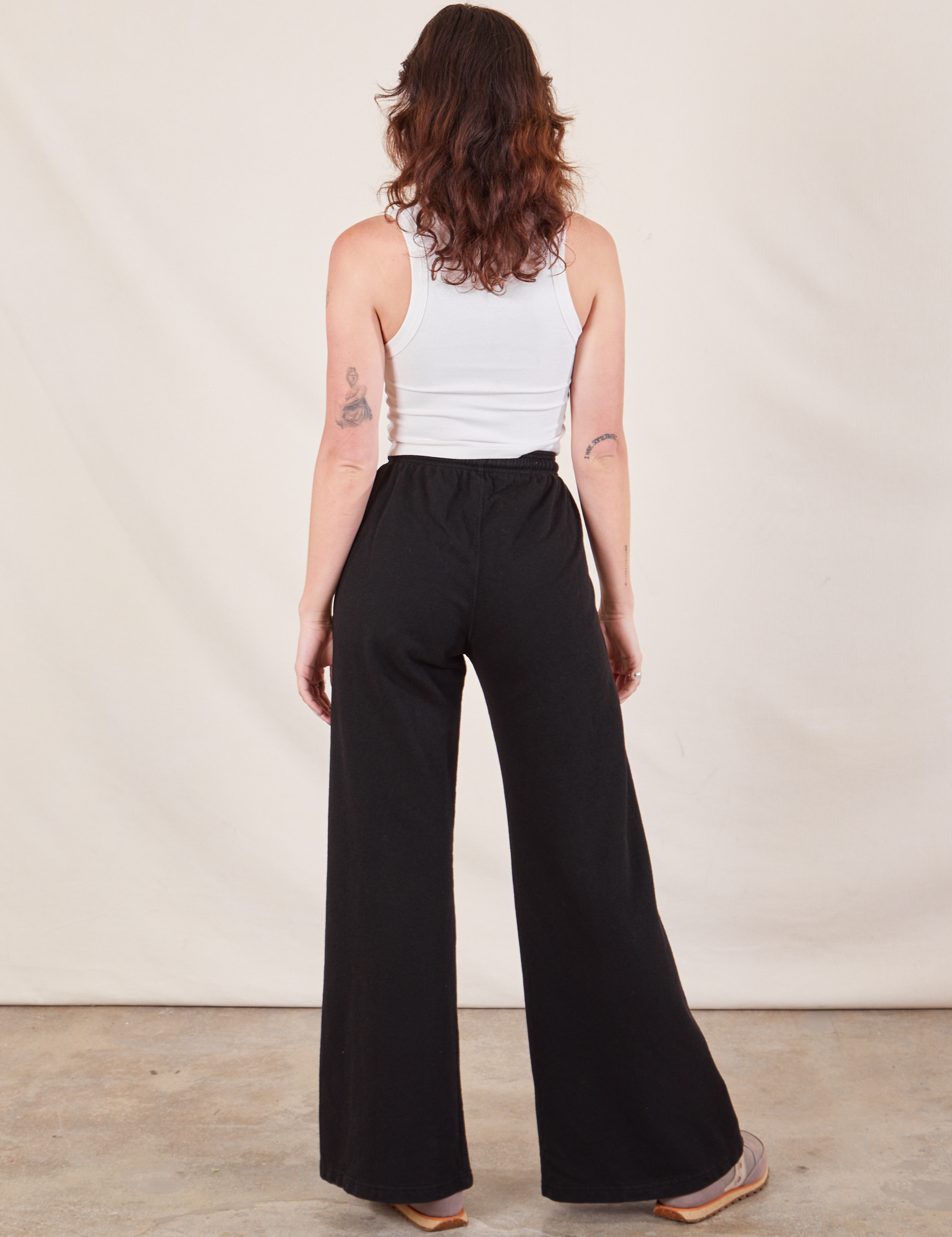 Wide Leg Sweat Pants in Basic Black back view on Alex