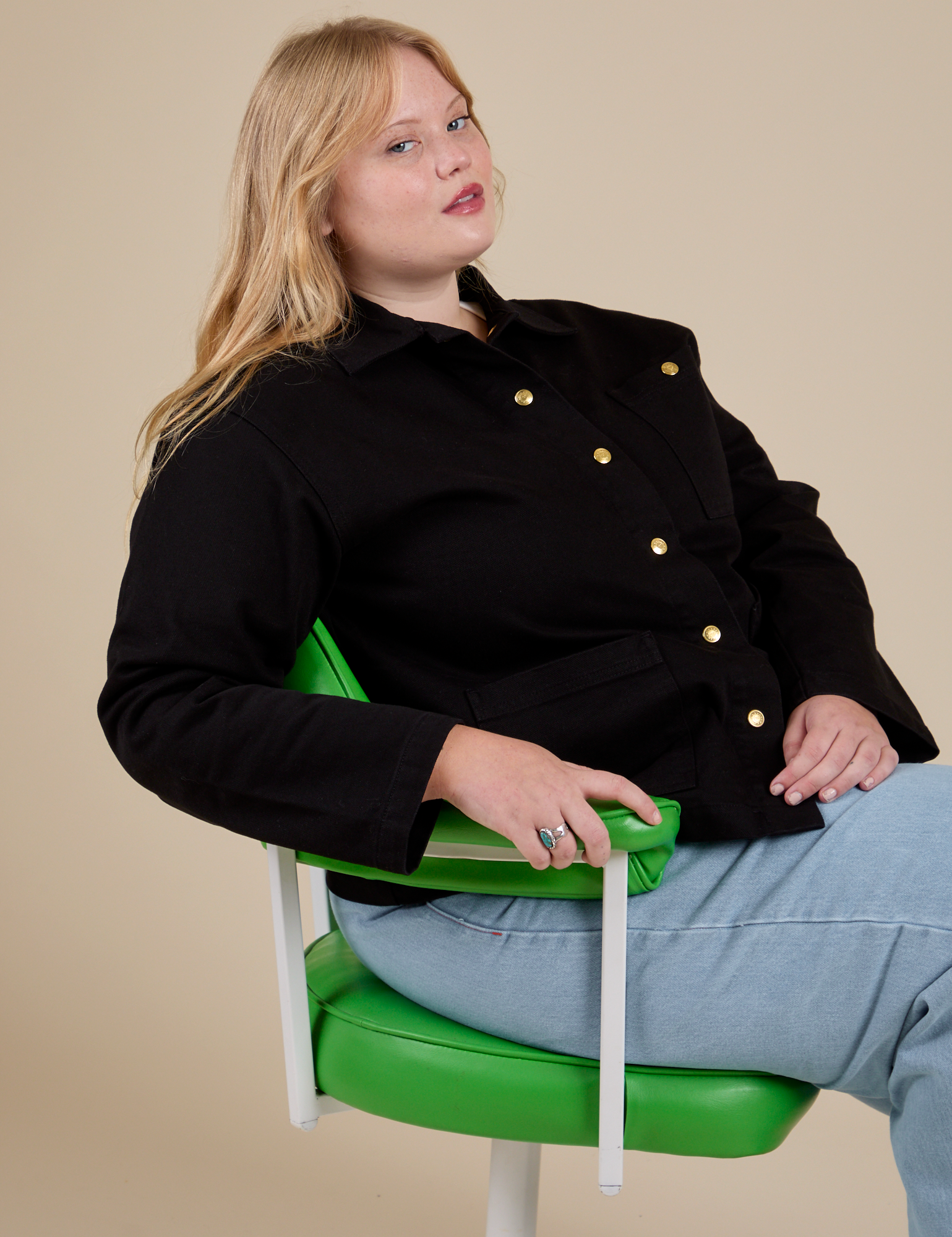 Work Jacket in Basic Black worn by Juliet