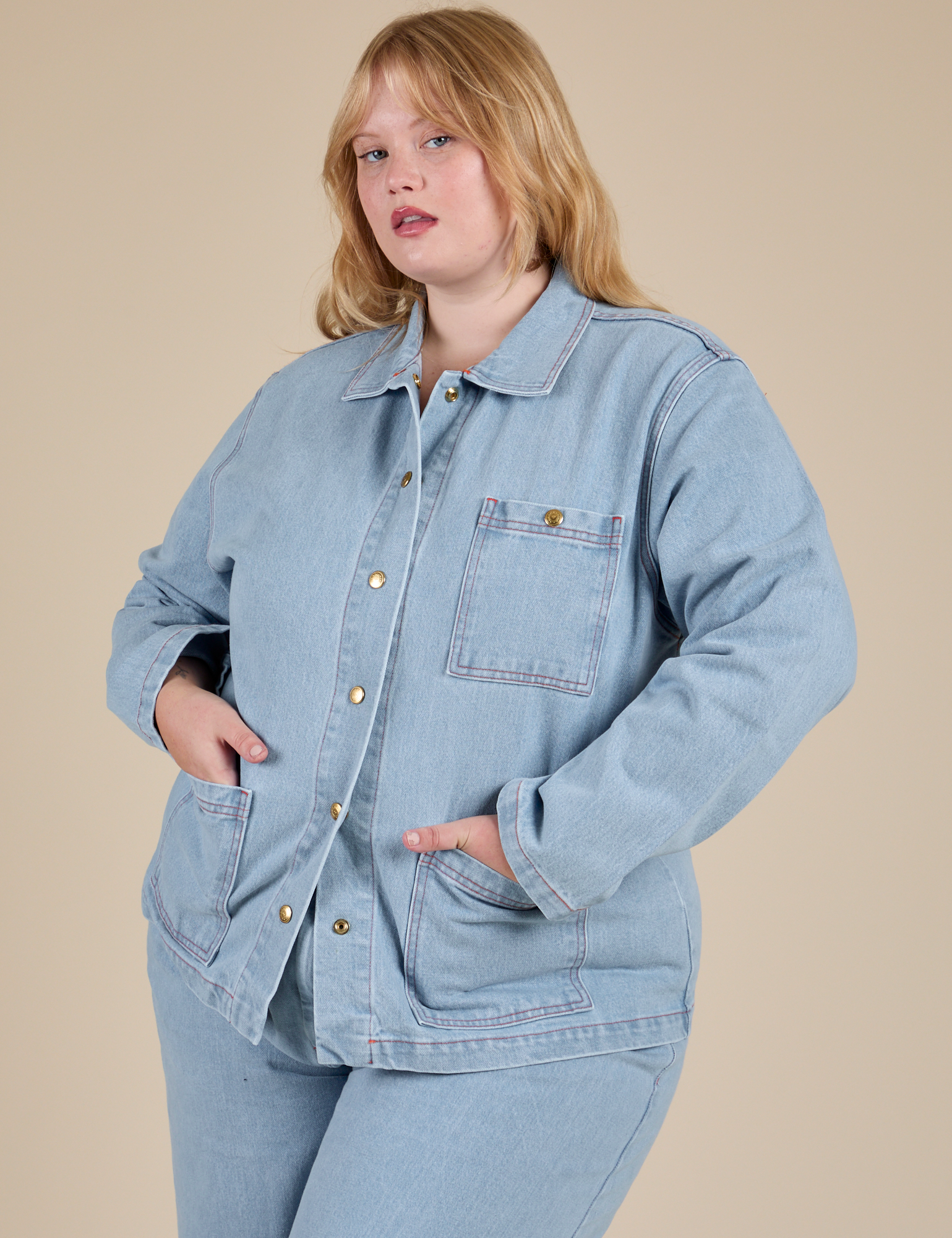 Indigo Denim Work Jacket in Light Wash worn by Juliet