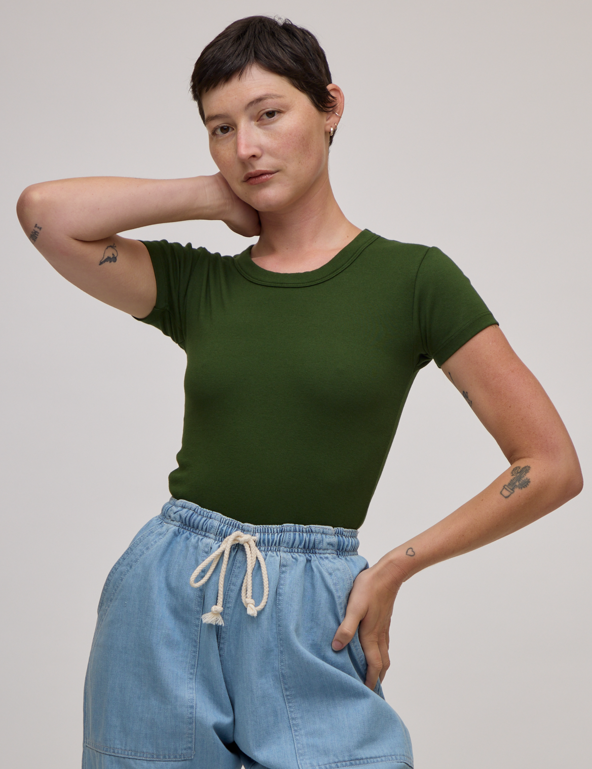Baby Tee in Evergreen on Alex