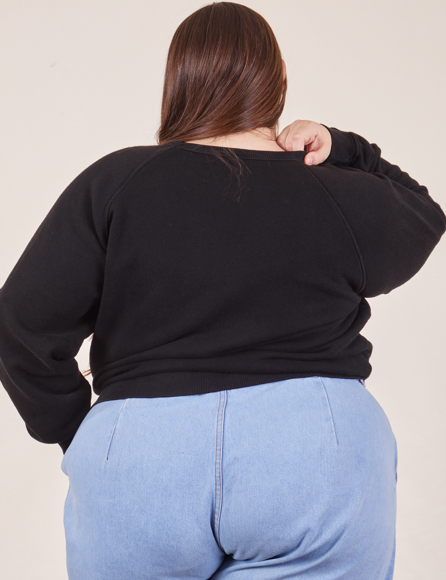 Back view of Heavyweight Crew in Basic Black on Marielena