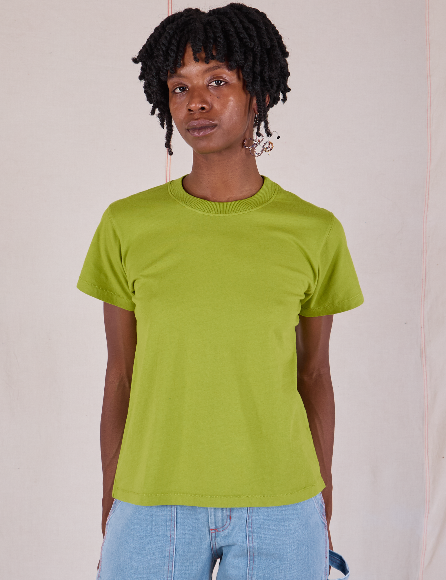 Cheyann is 5’11” and wearing XXS Organic Vintage Tee in Gross Green